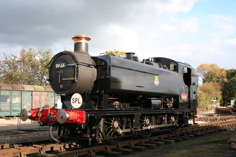 9466 in the Up Yard in Black Livery, BRC 2011