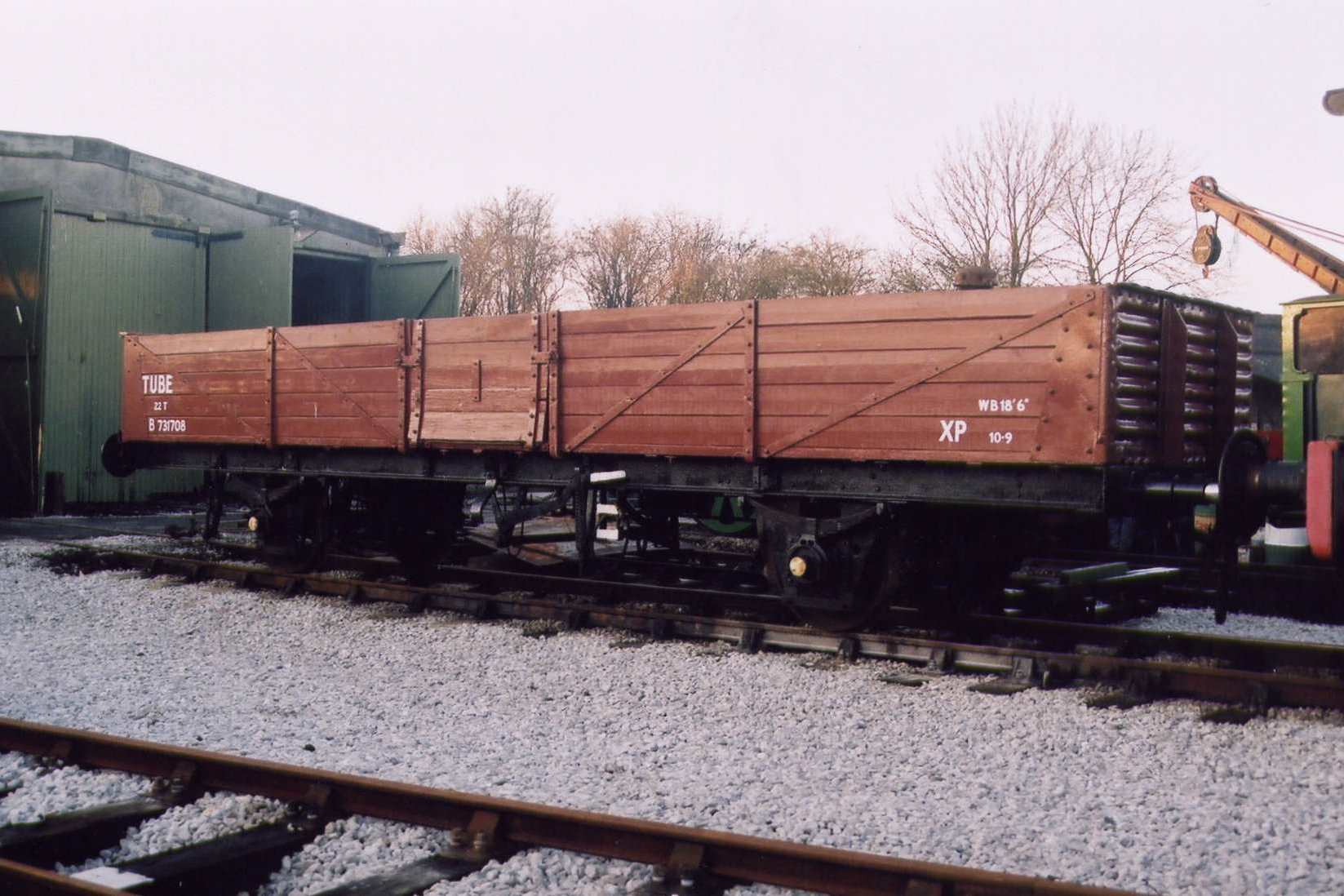 Tube Wagon in Down Yard in bauxite livery