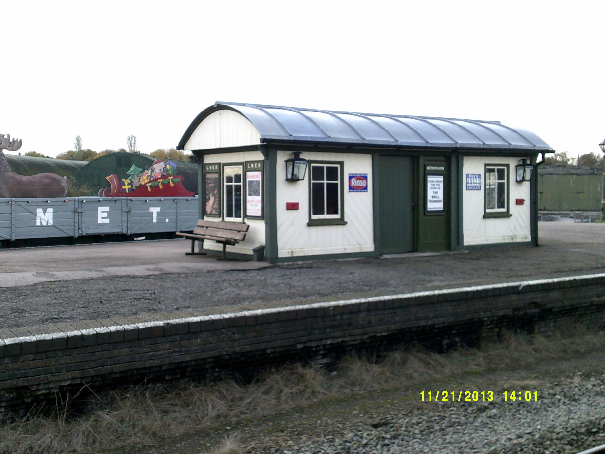 BrillHut.jpg  (398,233 bytes)