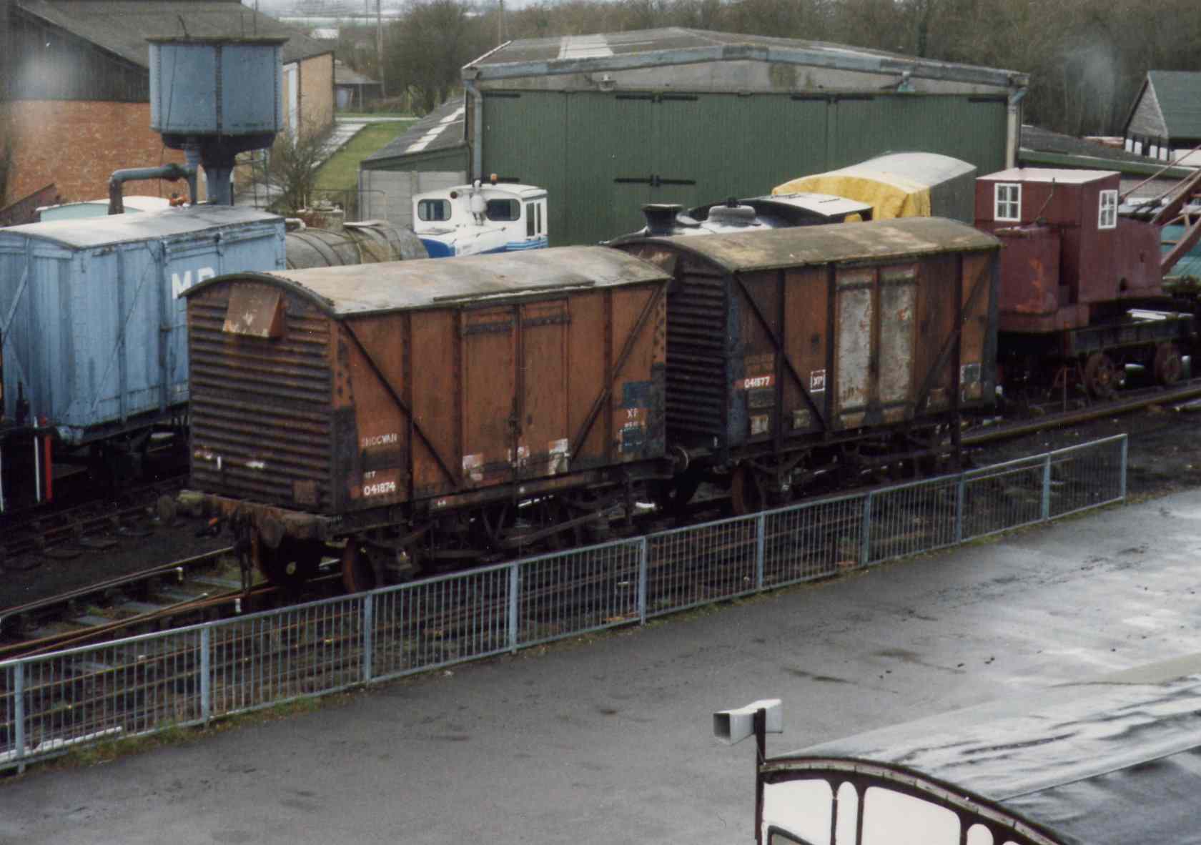 Fruit van shortly after arrival beyond the Shoc van
