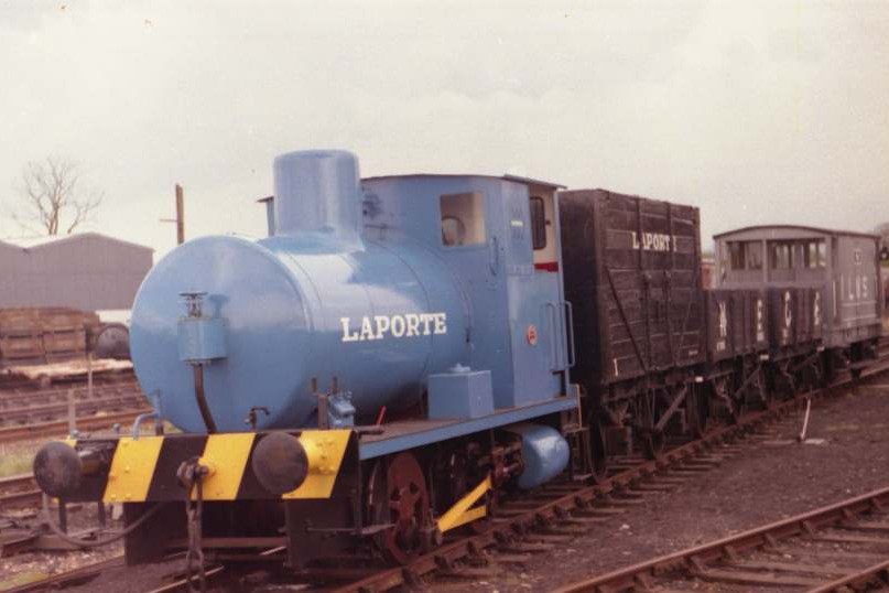 Fireless 2243 at head of demonstration freight train