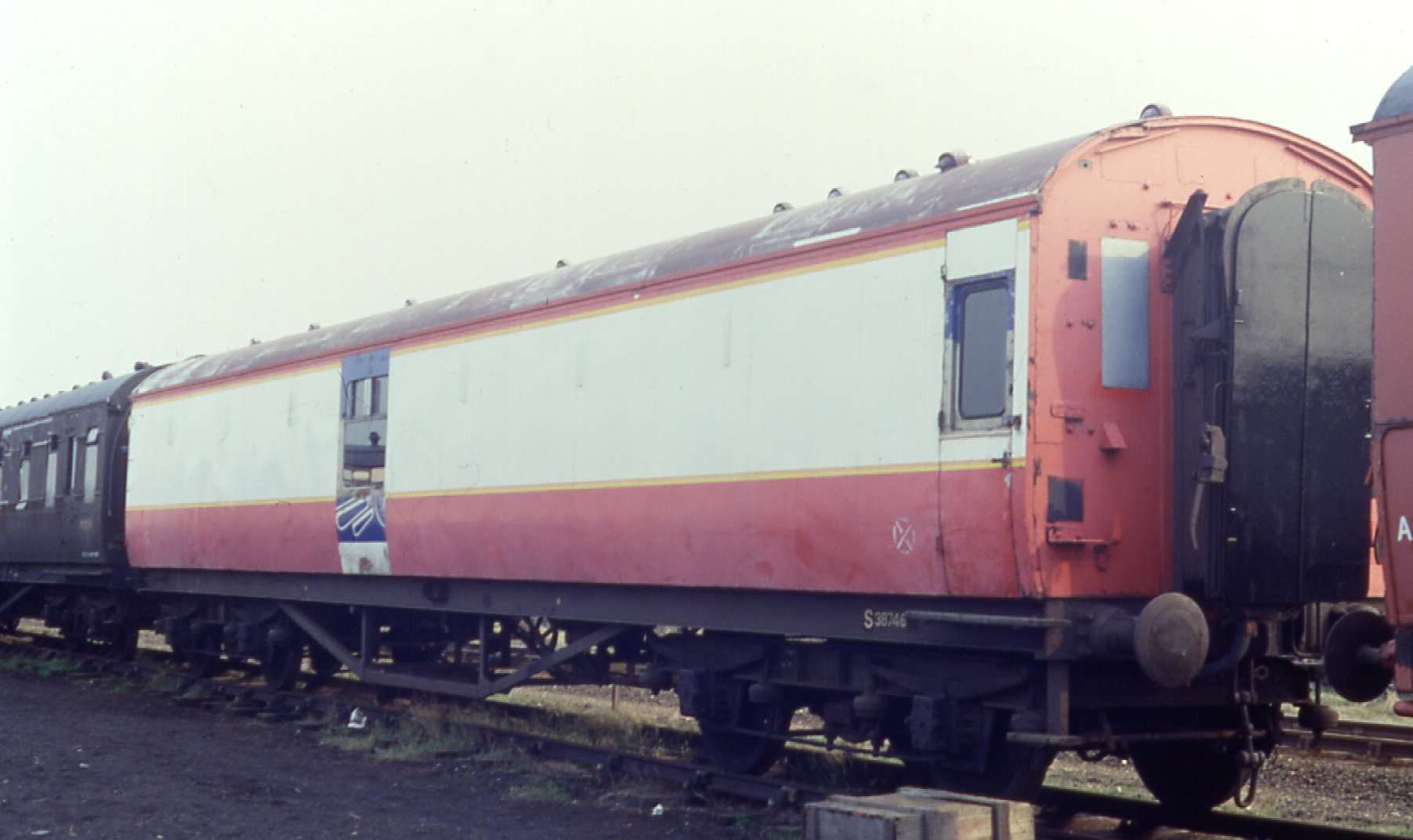 LMS_No_27162l.jpg (97,979 bytes)