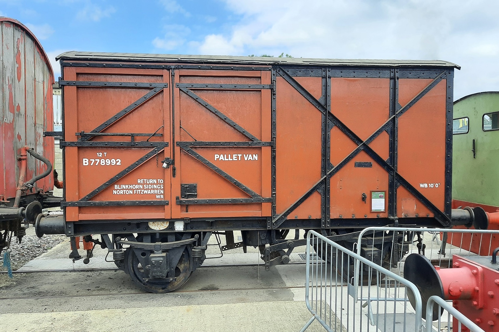 BR DB778992 Pallet Van Palvan