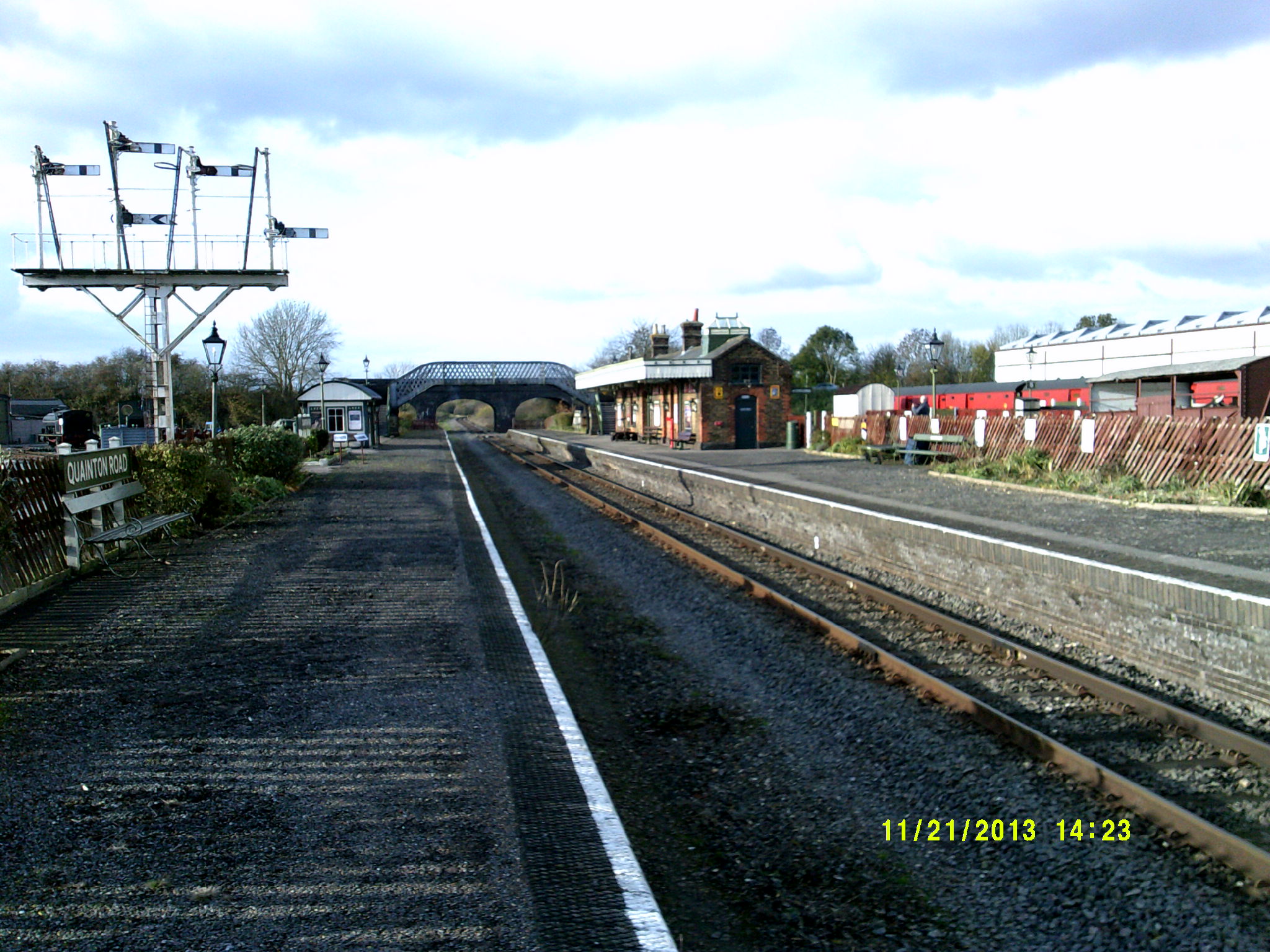 Platforms01.jpg  (588,325 bytes)