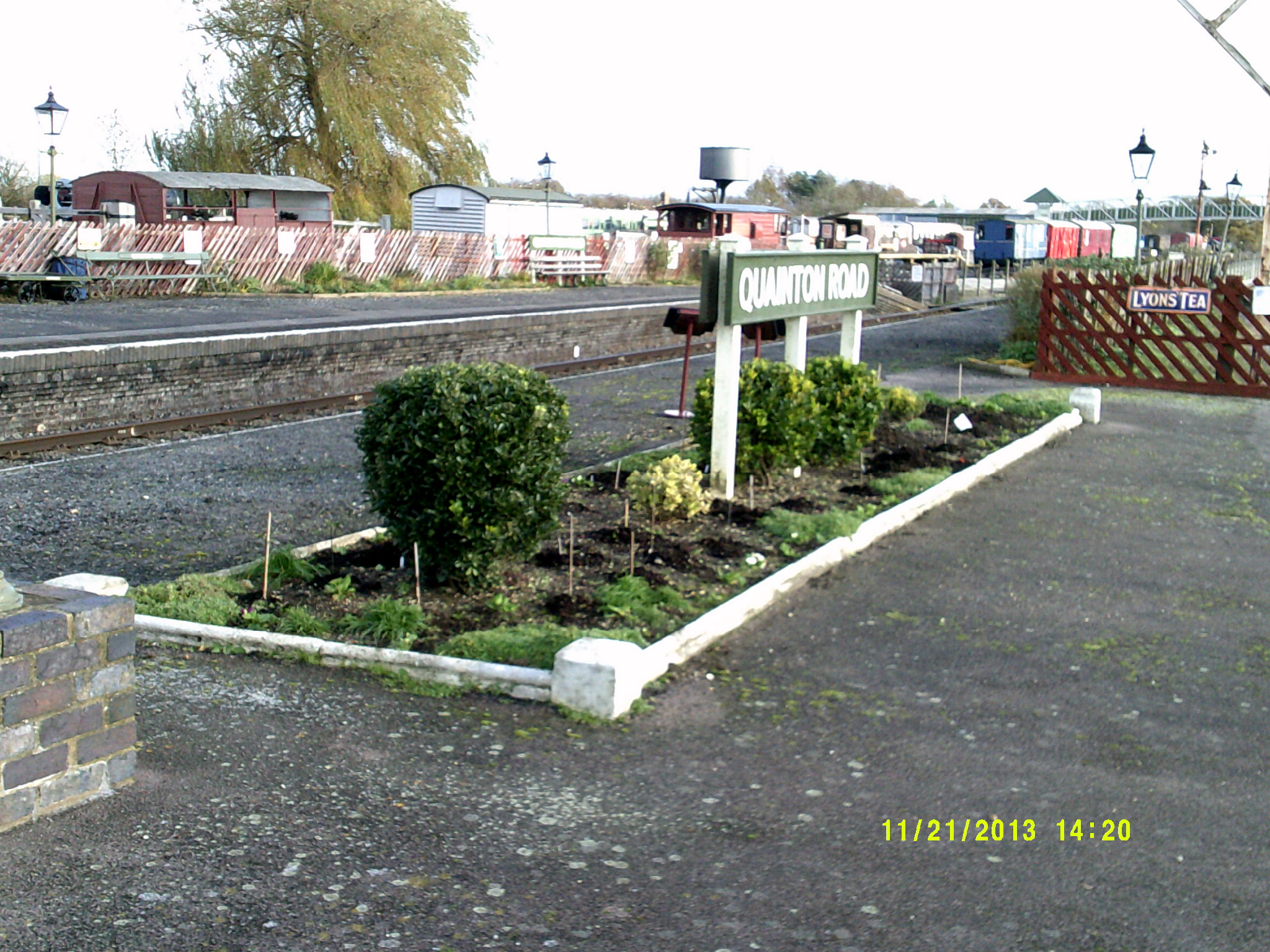 Platforms04.jpg  (623,548 bytes)
