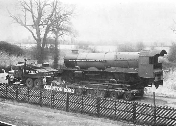 qn_16_02.jpg (55,957 bytes)