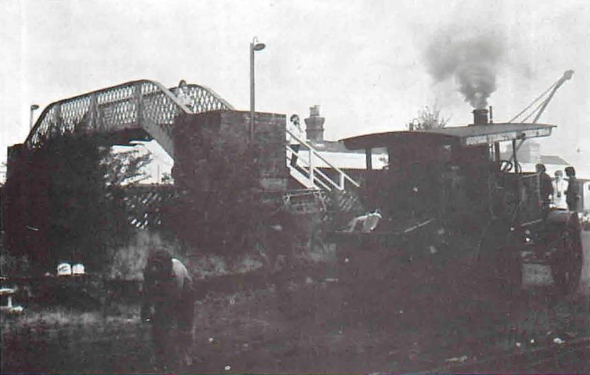 qn_25_03.jpg (50,091 bytes)