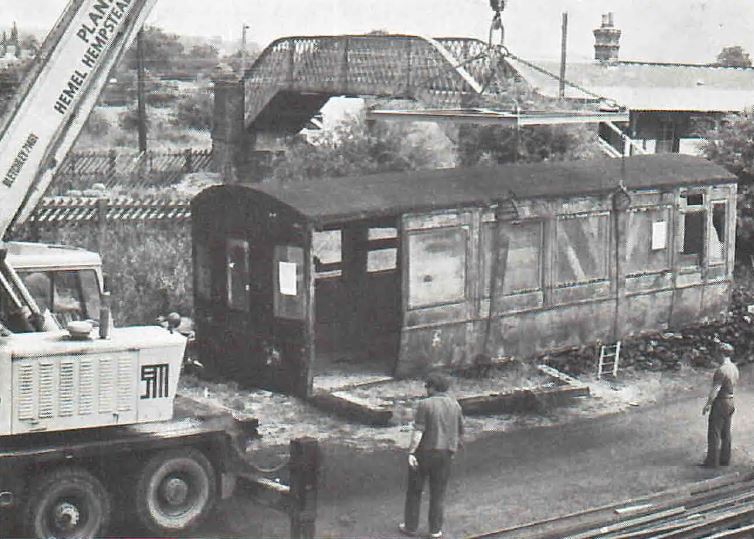 qn_25_12.jpg (83,983 bytes)