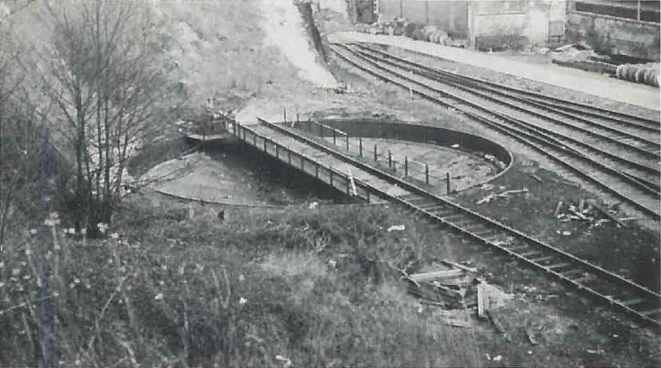 qn_37_12.jpg (102,804 bytes)