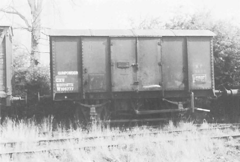 qn_44_14.jpg (56,497 bytes)