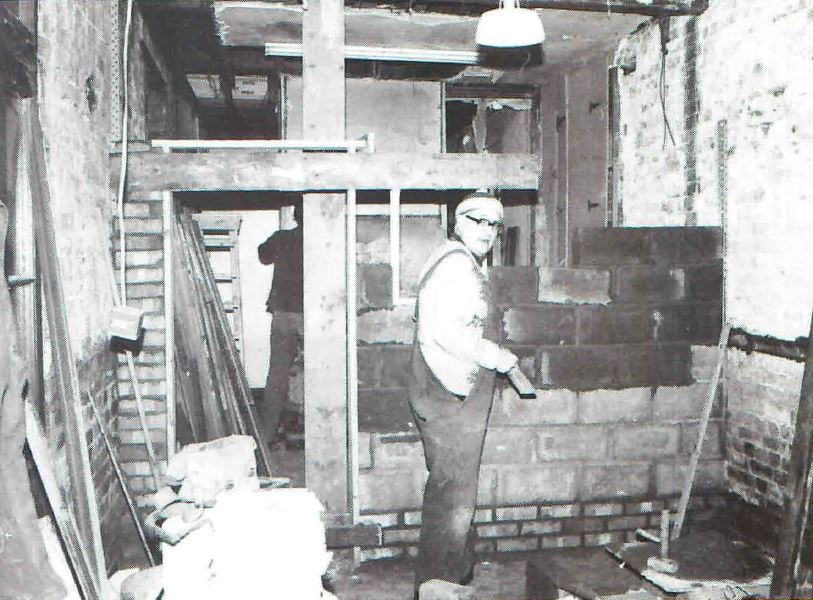 qn_62_02.jpg (100,487 bytes)