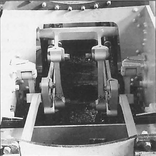 qn_72_12.jpg (42,861 bytes)