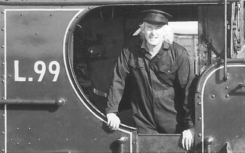 The new Royal Town Planning Institute Chairman celebrated his new role by posing for his 
publicity shots on L99 on 23rd October last. This and similar pictures received wide coverage in the press.