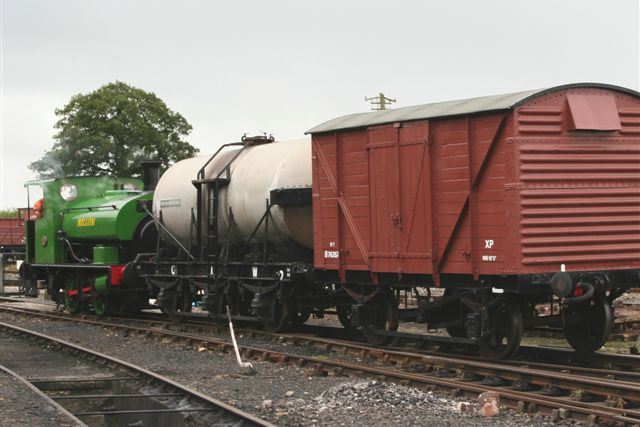 Shoc Van No. B853151 / 041874