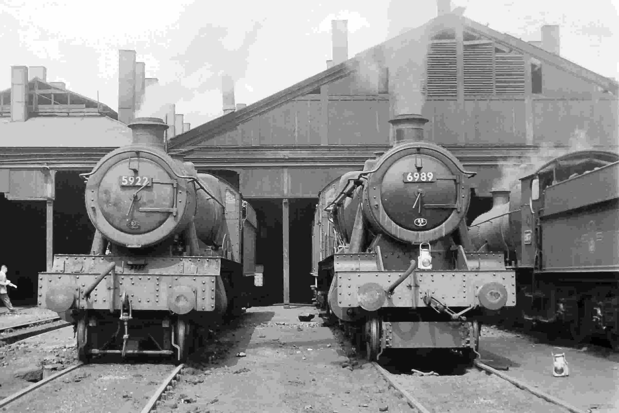 Wightwick Hall at Swindon Works 28th May 1961 alongside Caxton Hall