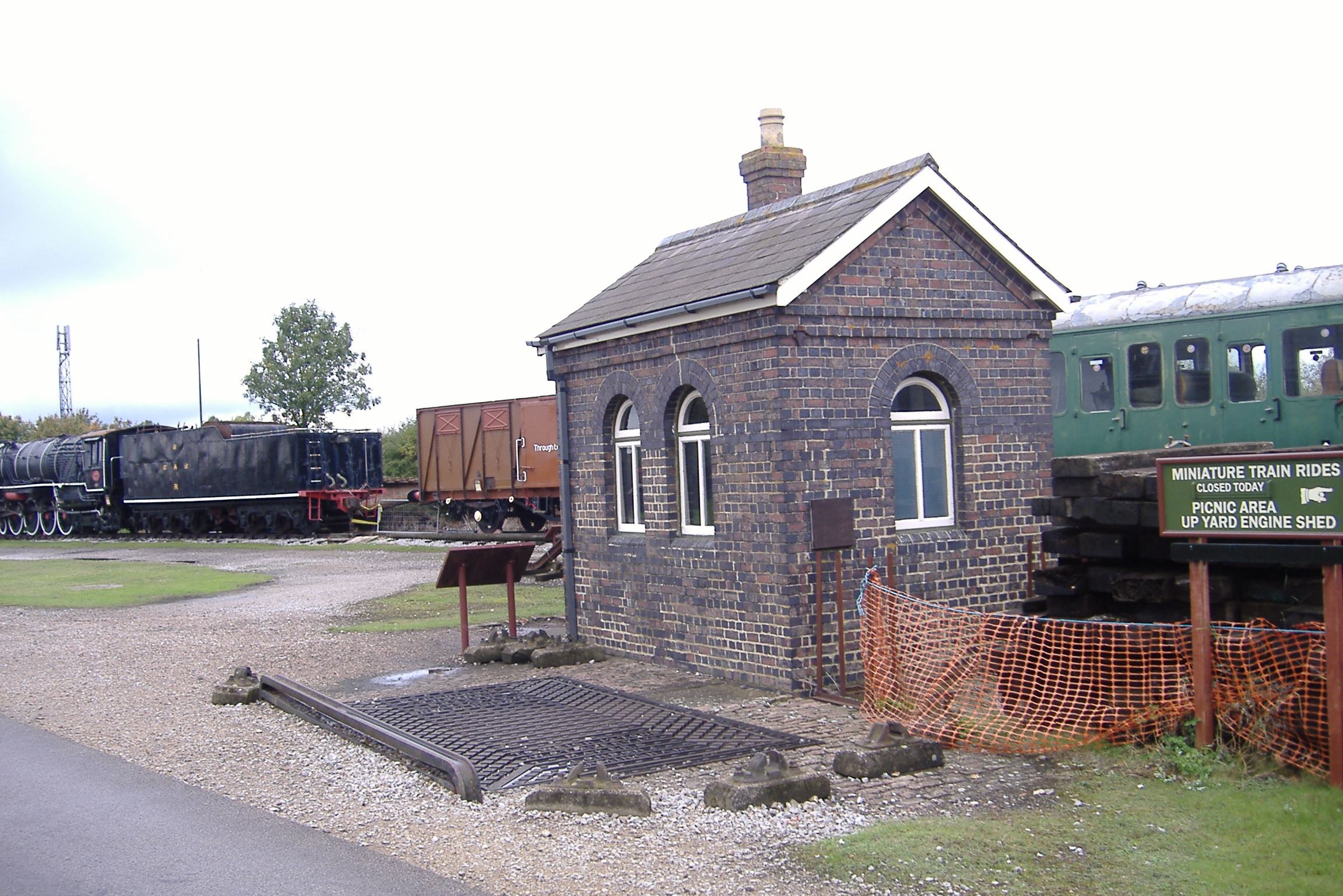 Weighbridge Office and Table